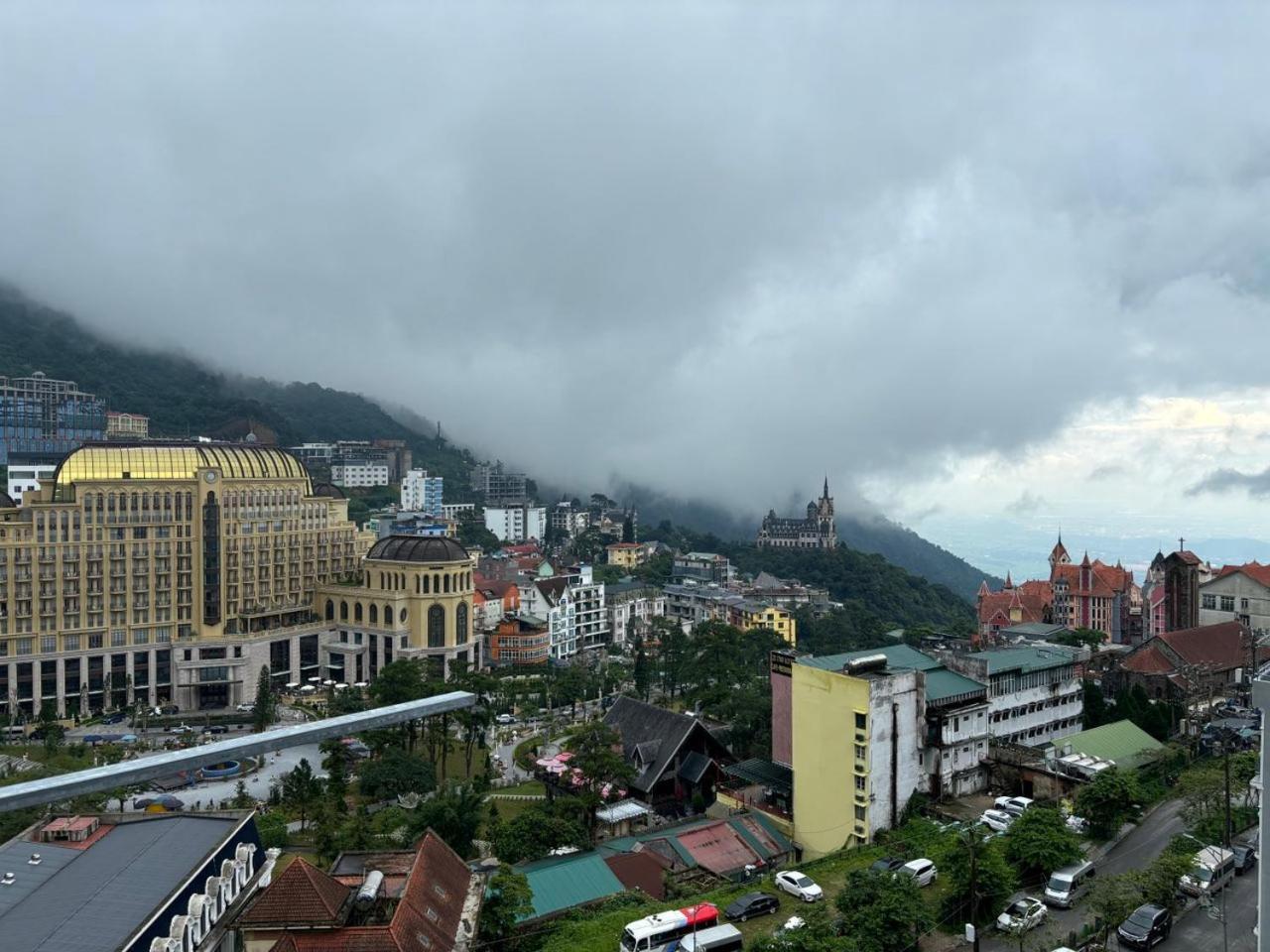 Chan May Tam Ðảo Buitenkant foto