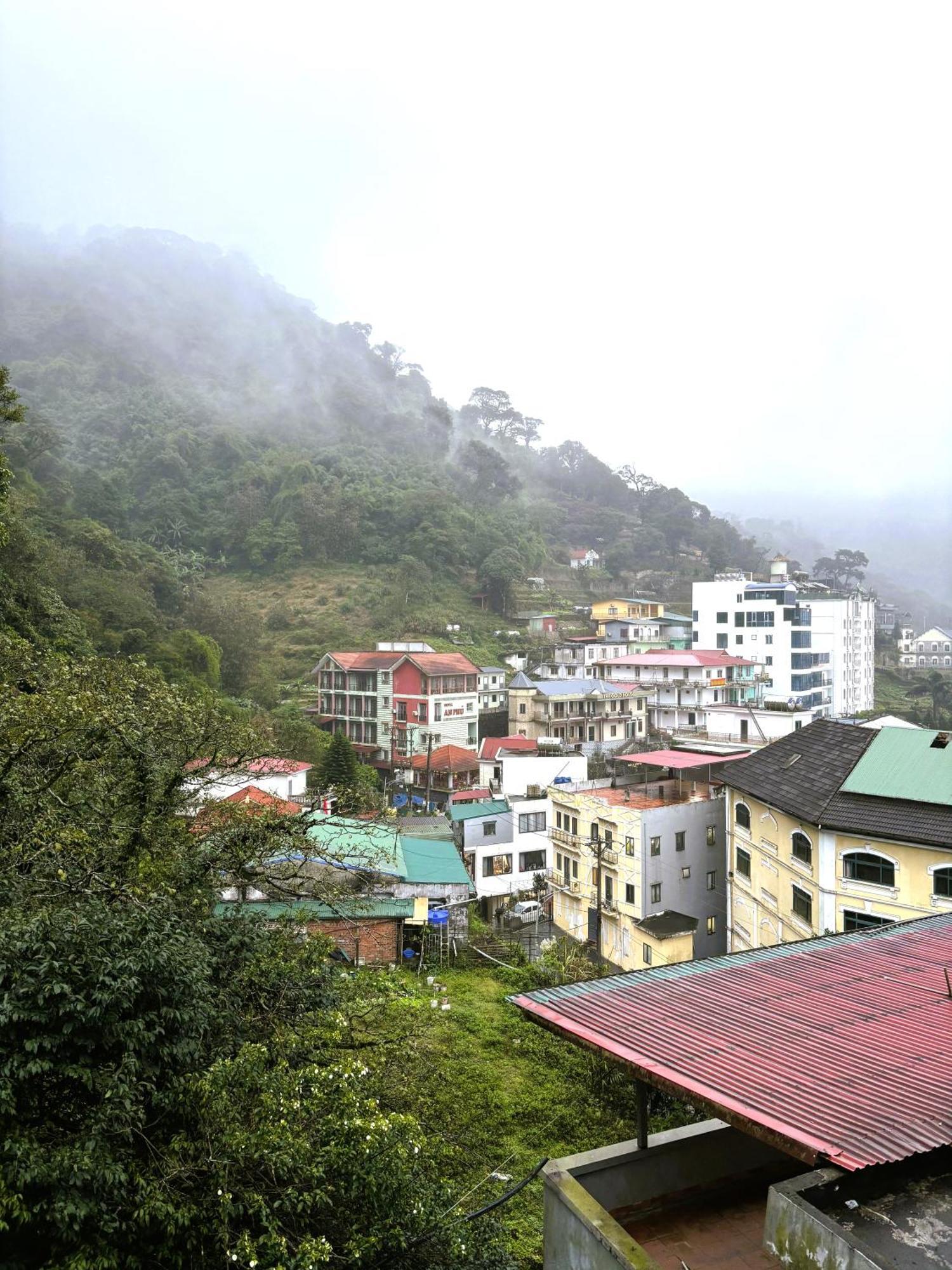 Chan May Tam Ðảo Buitenkant foto